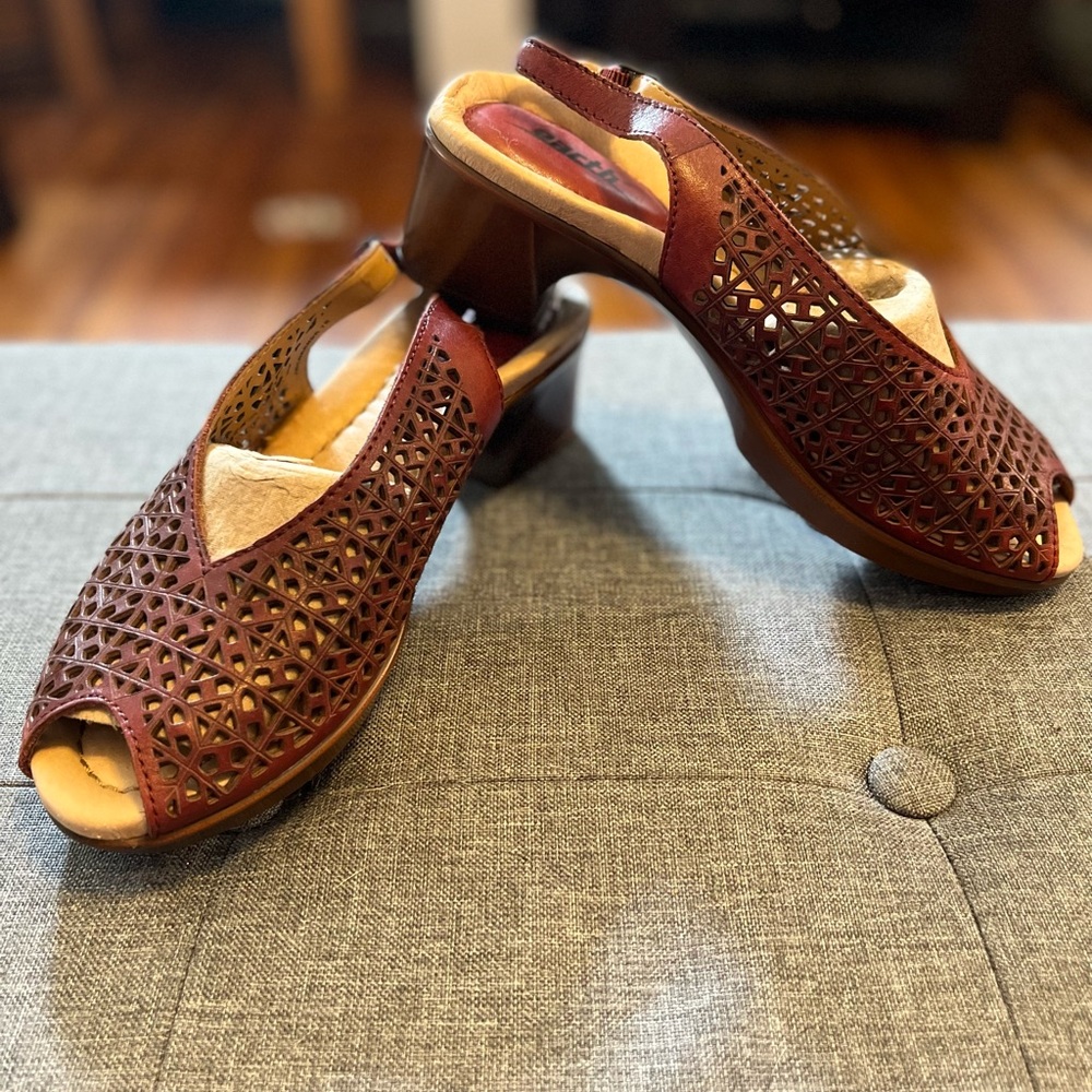 Earth Jacaranda Sheer Lattice Open Toe Sandals